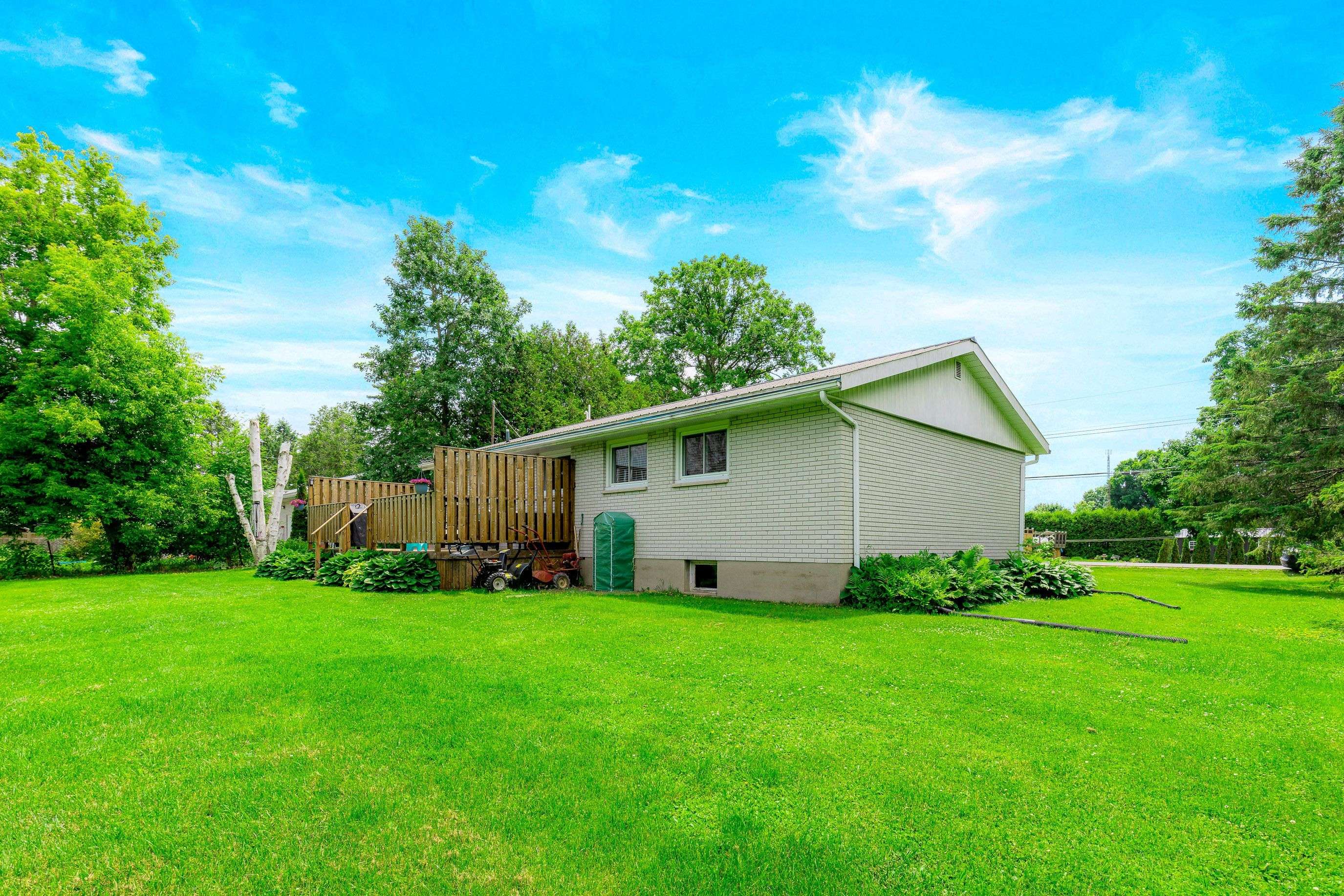 Edwardsburgh/cardinal, ON K0E 1T1,43 Sophia ST