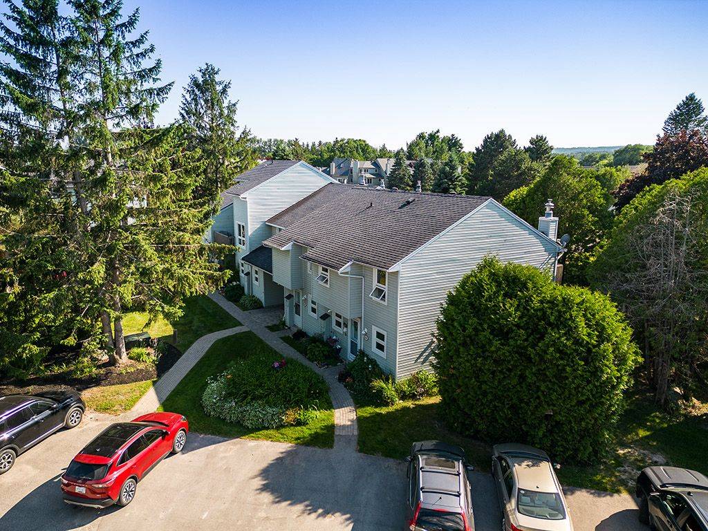 Blue Mountains, ON N0H 2P0,127 Alfred ST W #64