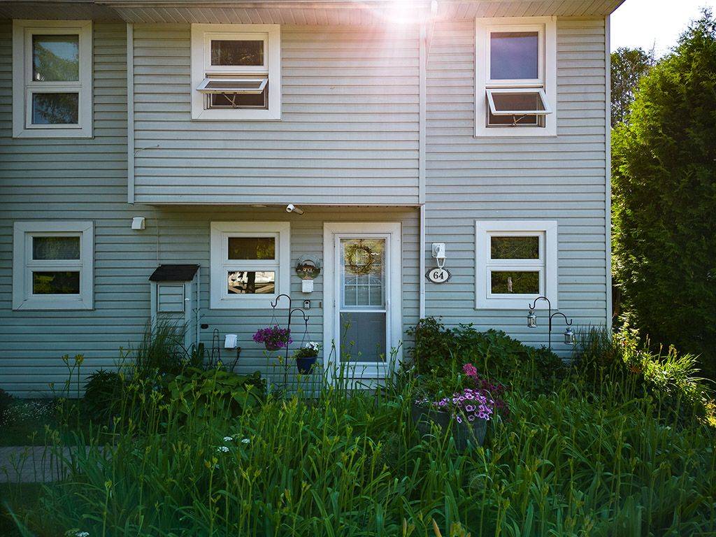 Blue Mountains, ON N0H 2P0,127 Alfred ST W #64
