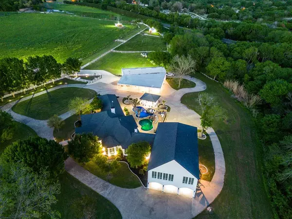 Italy, TX 76651,320 Dale Evans Drive