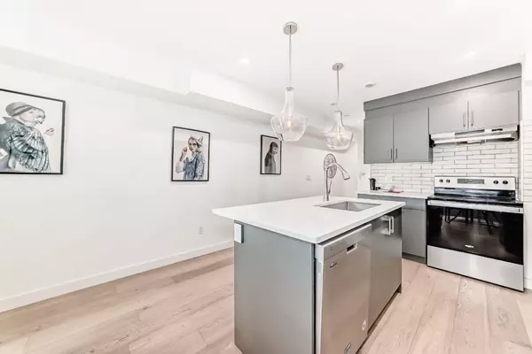 Calgary, AB T2M 1G8,1632 20 AVE NW #108