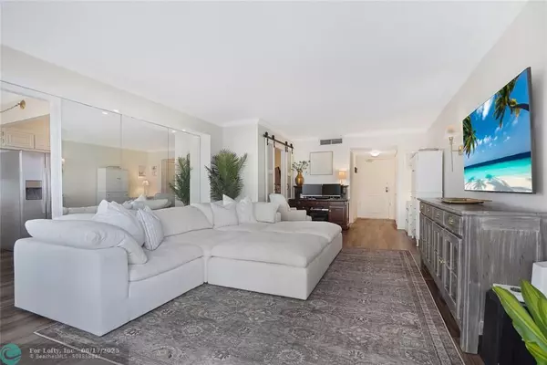 Fort Lauderdale, FL 33308,3400 Galt Ocean Dr #408S