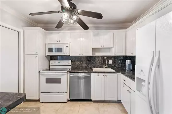 2681 S Course Dr #109, Pompano Beach, FL 33069