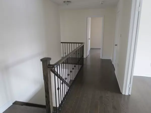 Brampton, ON L6Y 6B2,175 Rising Hill RDG