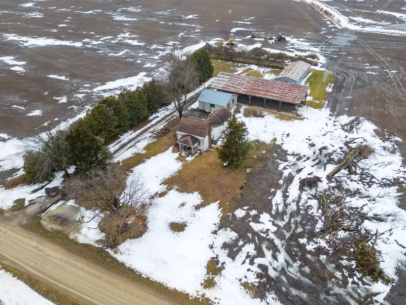 29182 Zone Road 4 RD, Chatham-kent, ON N0P 2K0