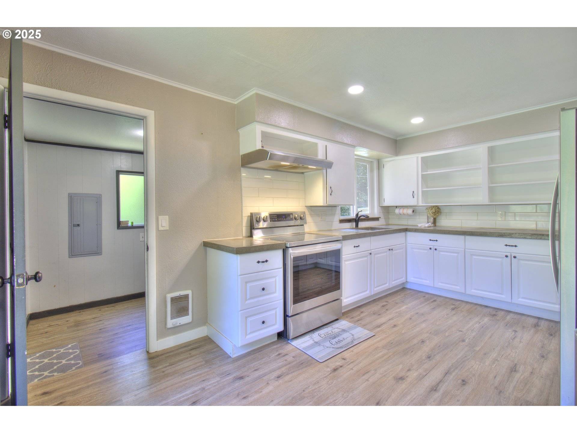 Gold Beach, OR 97444,27571 SITKA LN