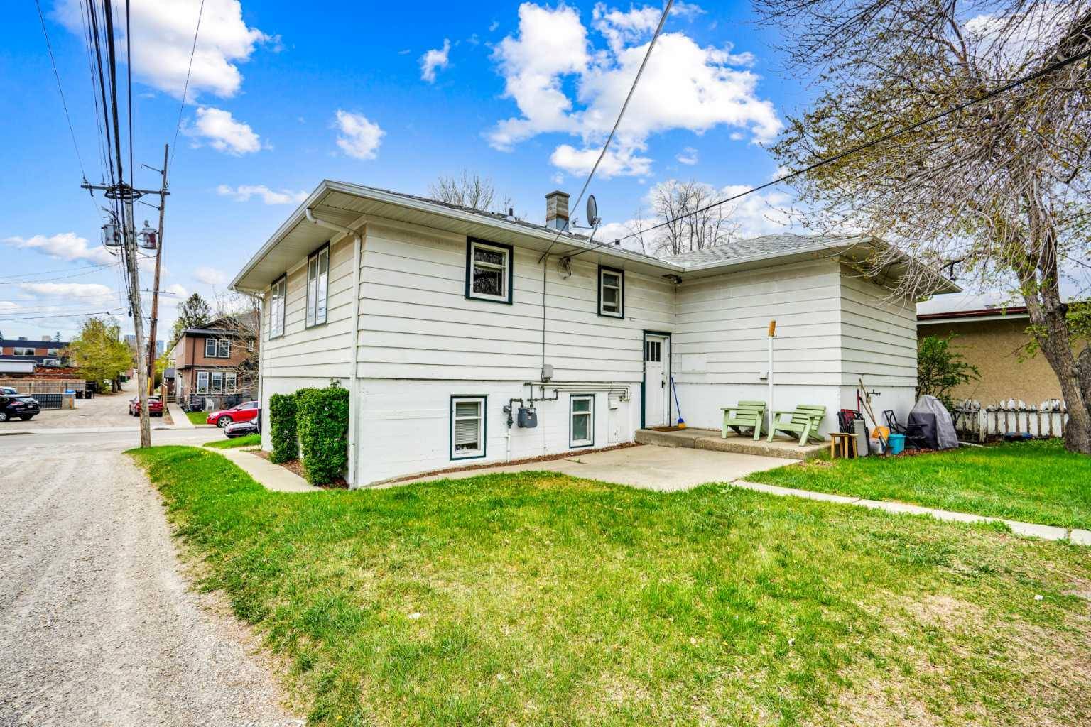 Calgary, AB T2M 2L8,112 29 AVE Northwest