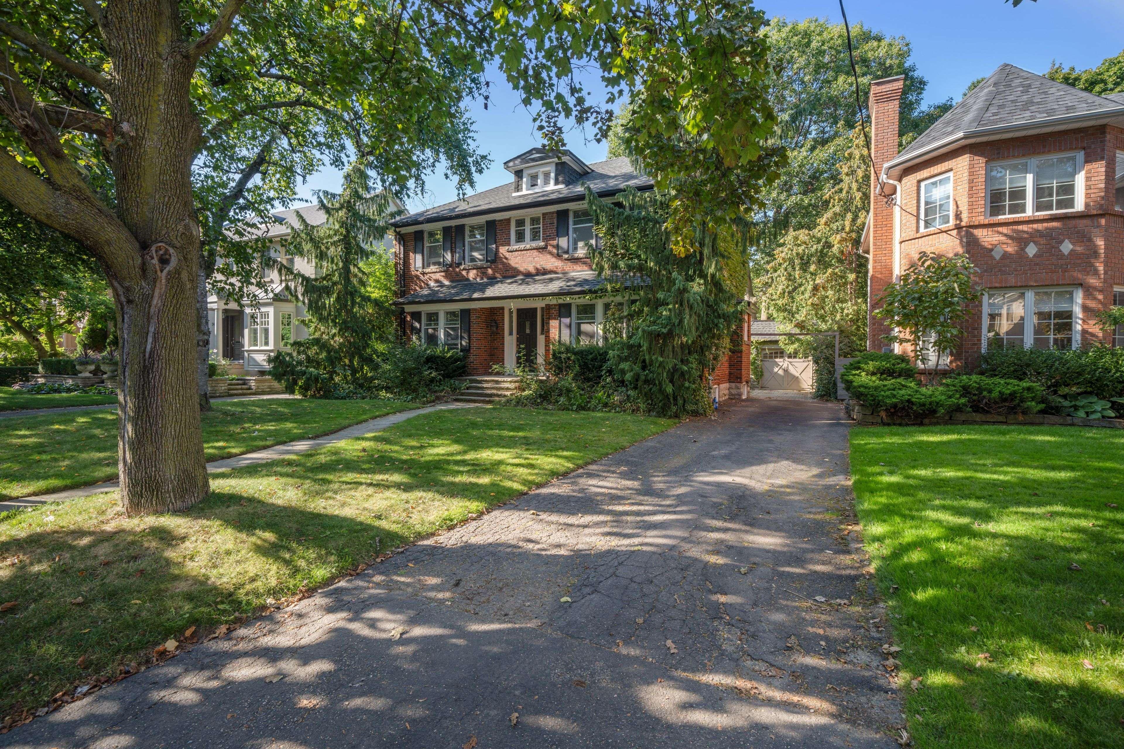 Toronto C04, ON M4N 1P7,36 Cheltenham AVE