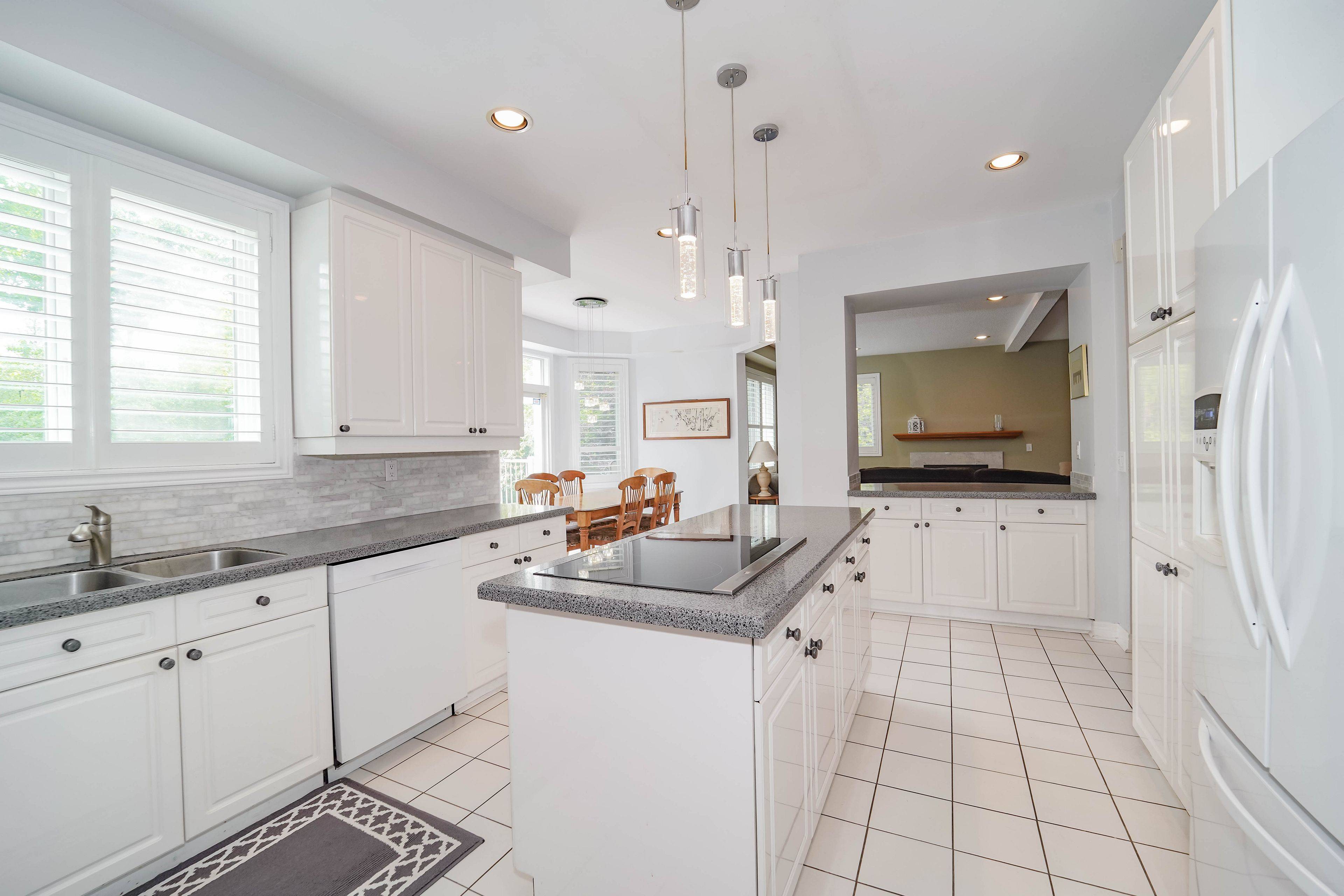 Pickering, ON L1V 6V8,113 Sandcherry CT