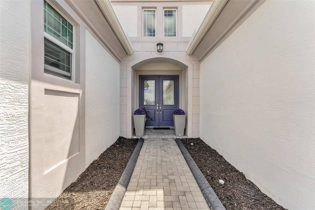 Westlake, FL 33470,16060 Whippoorwill Cir