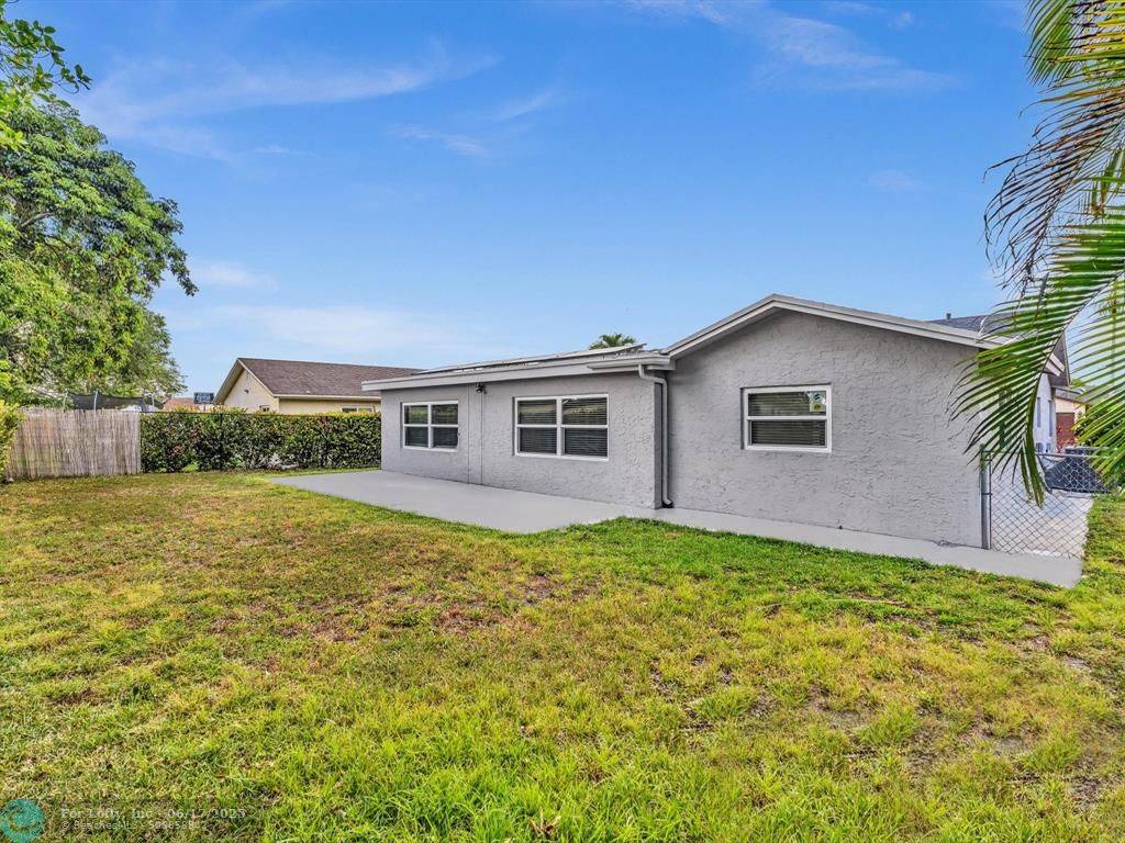 Tamarac, FL 33321,8107 NW 94th Ave
