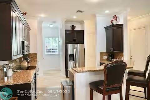 Fort Lauderdale, FL 33315,700 SW 8th Way