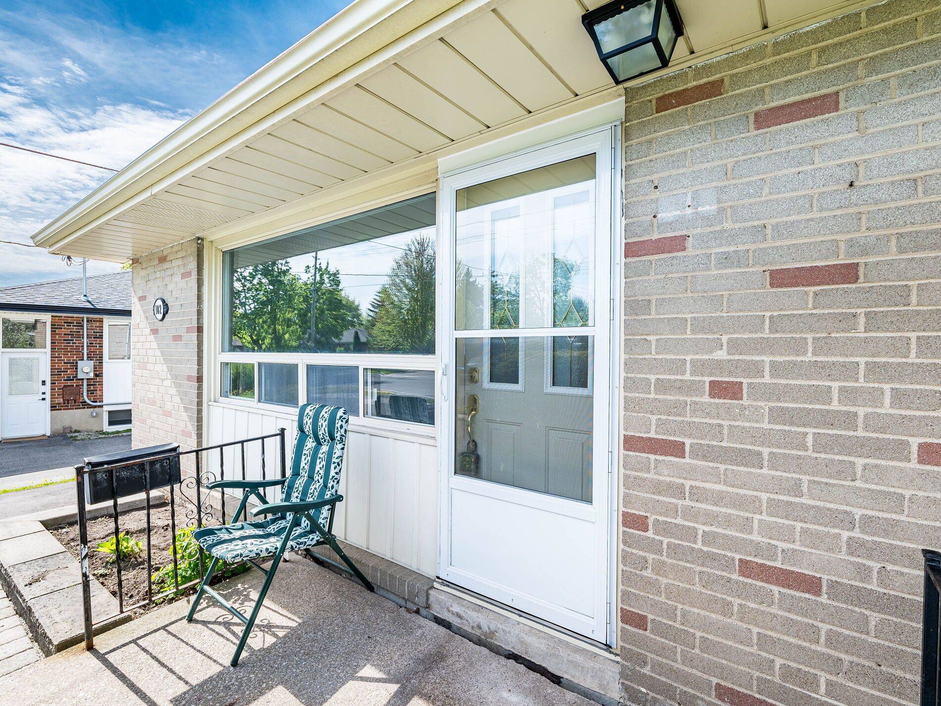 Halton Hills, ON L7G 3V6,102 Prince Charles DR