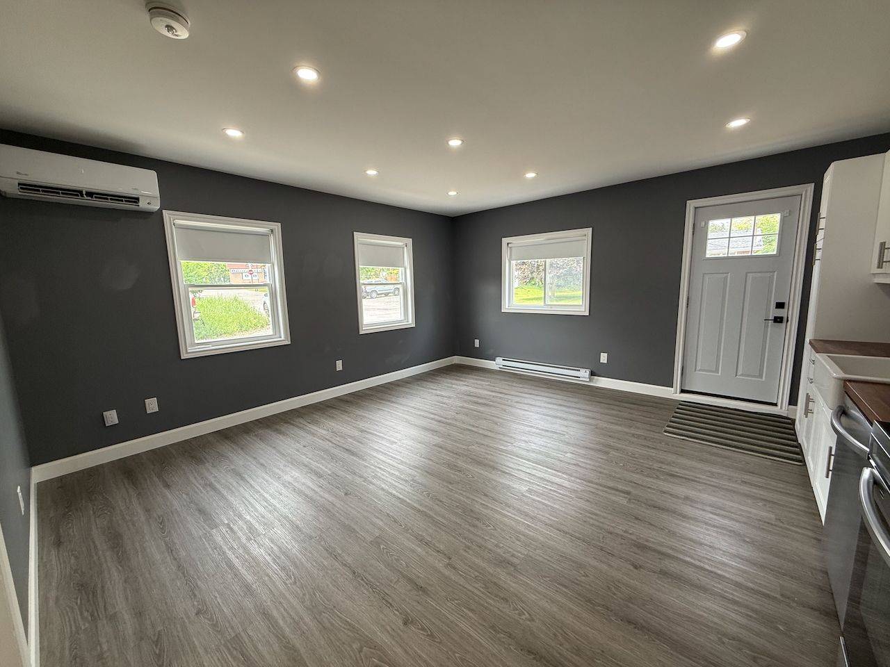 Stirling-rawdon, ON K0K 1E0,19 Victoria ST