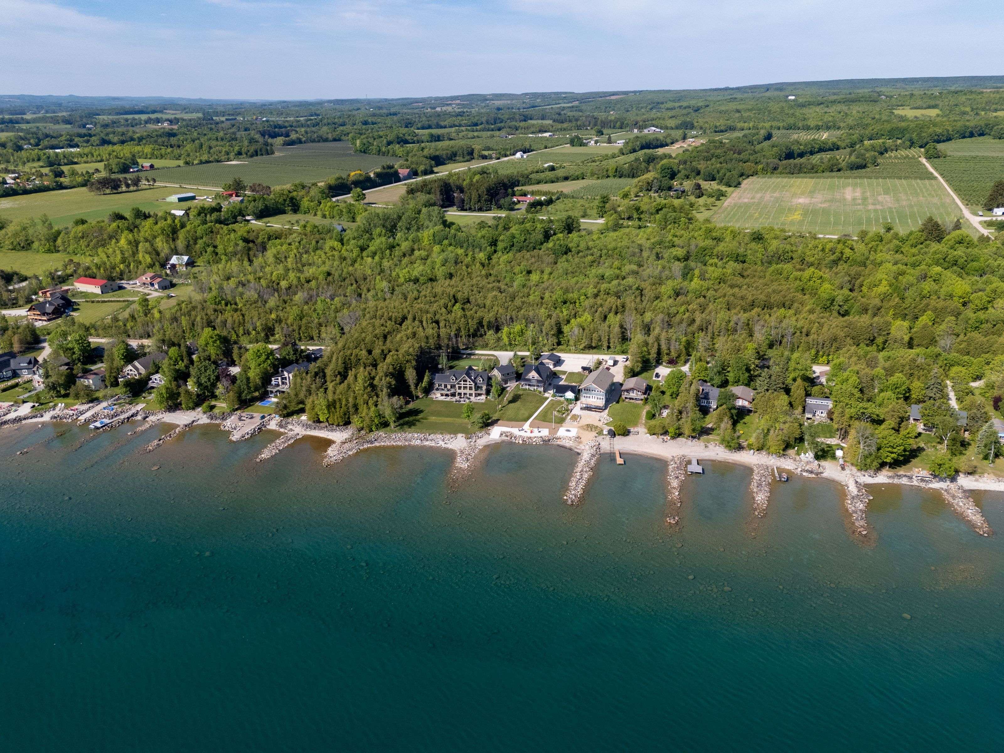 Meaford, ON N4L 1W5,148 Georgian Beach LN
