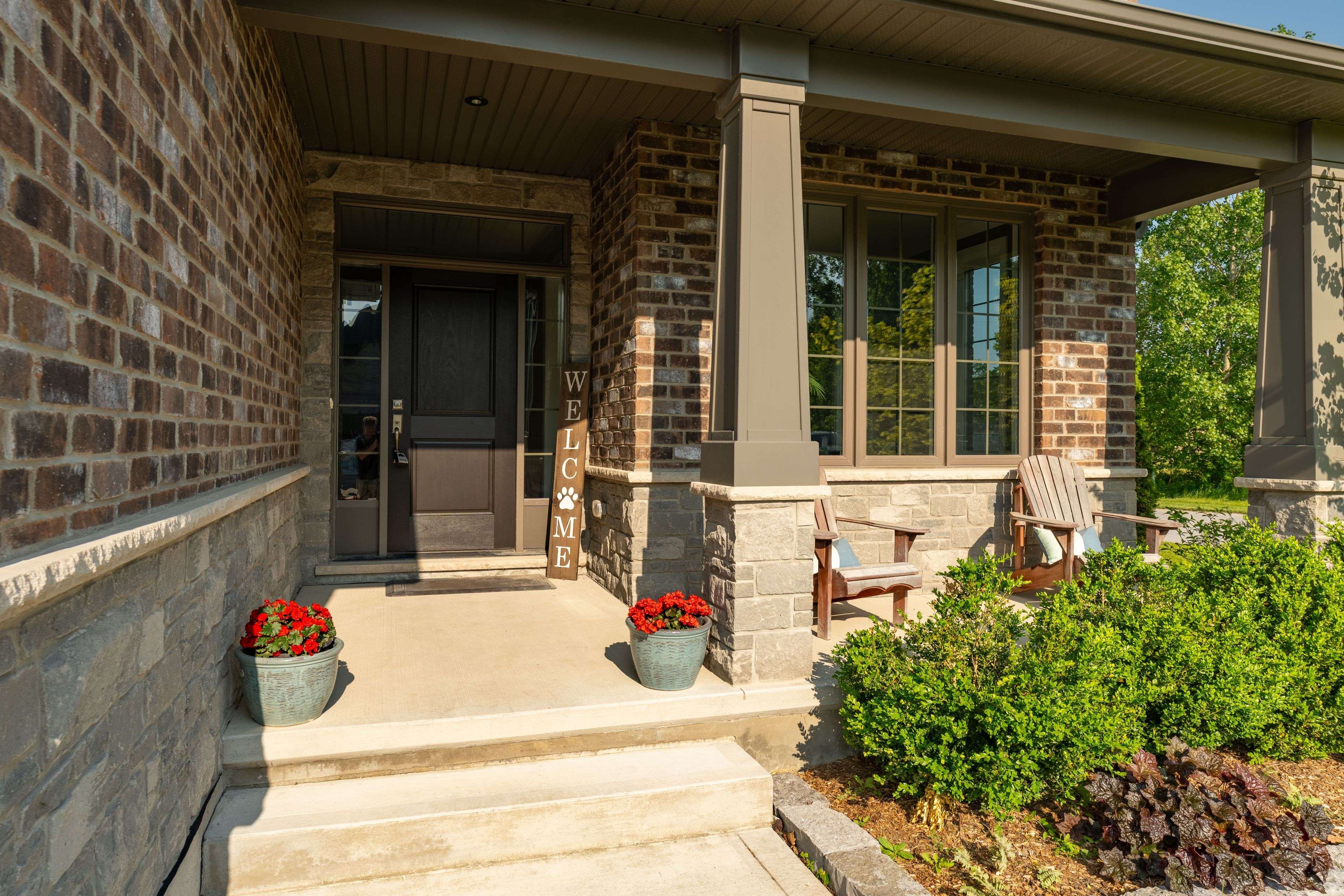 Lucan Biddulph, ON N0M 2J0,191 Spencer AVE