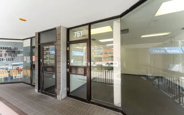 Toronto E03, ON M4K 3T1,751 Pape AVE #Main Floor