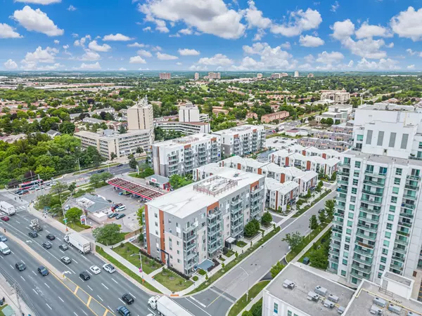 Toronto E11, ON M1B 0E1,20 Orchid Place DR #404