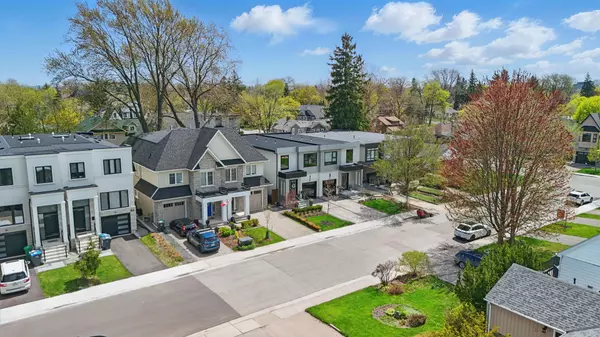 Mississauga, ON L5G 1M7,7B Iroquois AVE