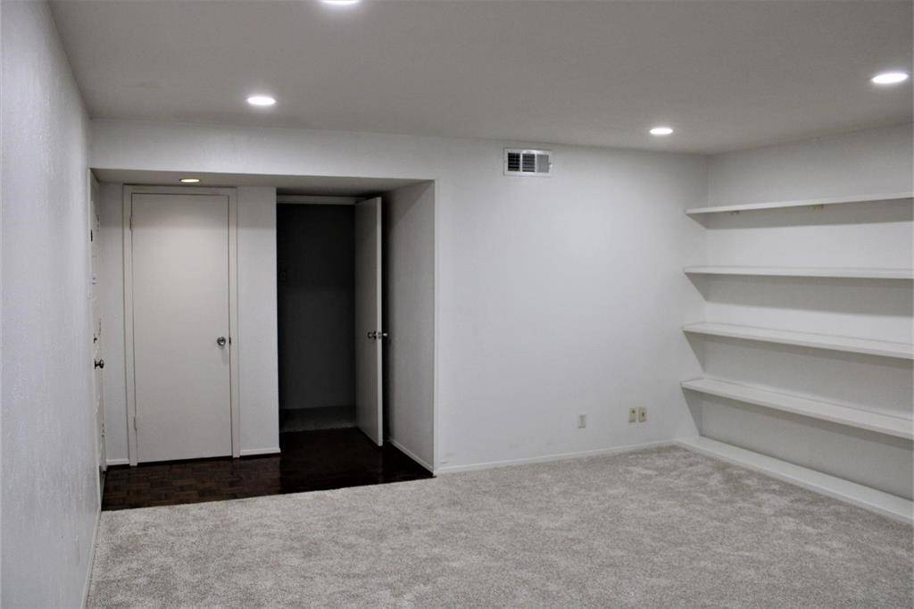 Dallas, TX 75206,6060 Birchbrook Drive #158