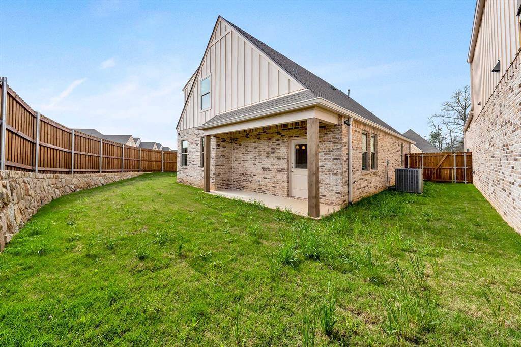 Tyler, TX 75707,4344 Macnab Drive #30