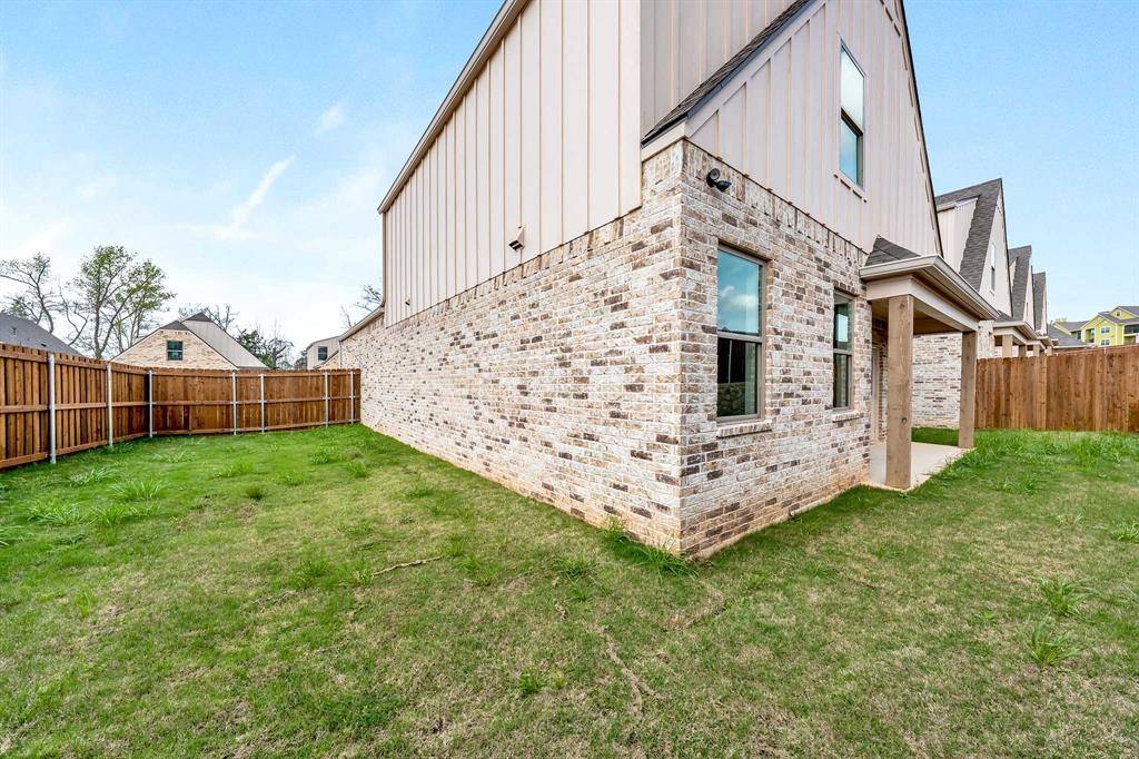 Tyler, TX 75707,4344 Macnab Drive #30