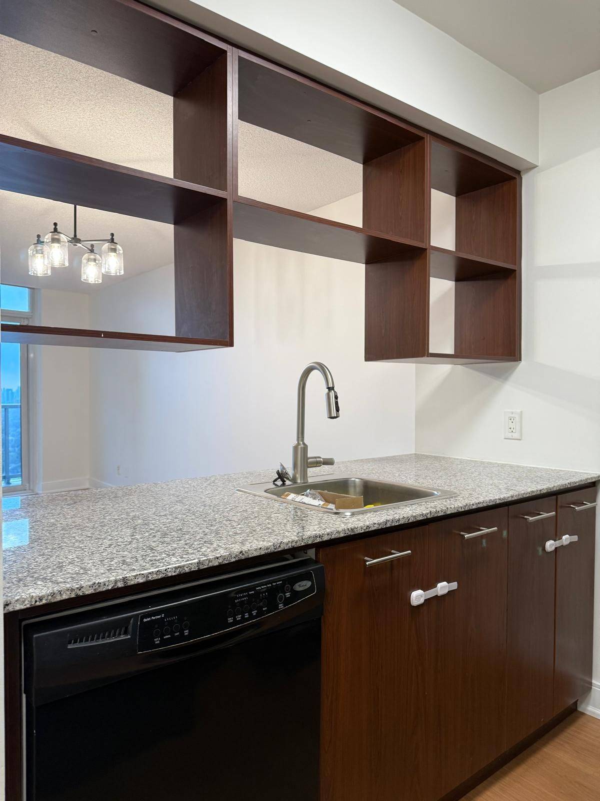 Toronto E07, ON M1S 0G4,135 Village Green SQ #3619