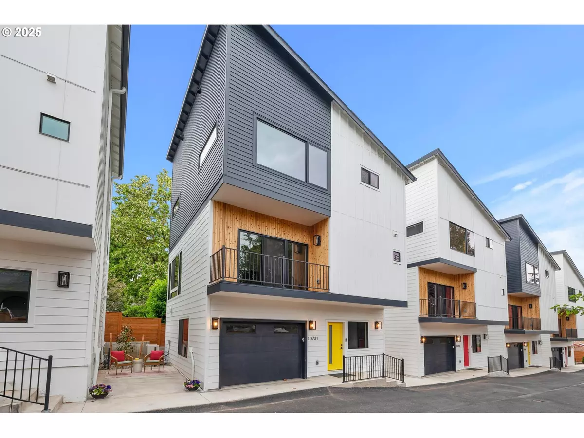 Portland, OR 97220,10731 NE FREMONT ST