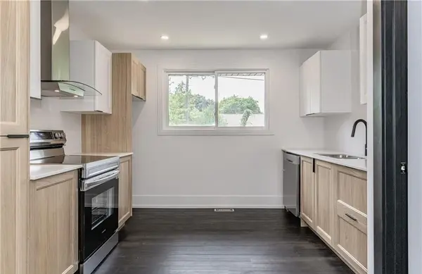 Hamilton, ON L8T 3T6,694 Upper Ottawa ST