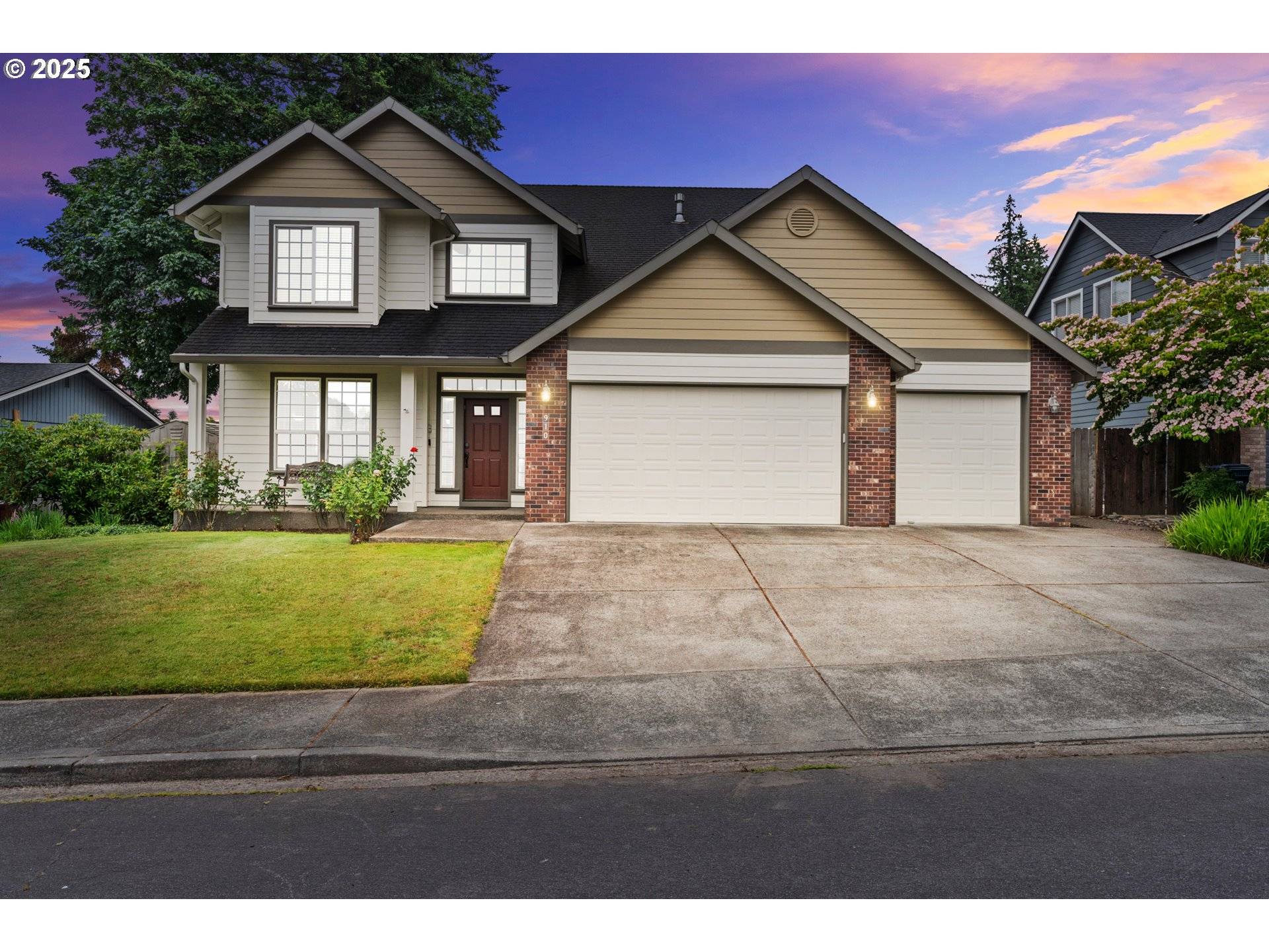 910 NW 22ND AVE, Camas, WA 98607