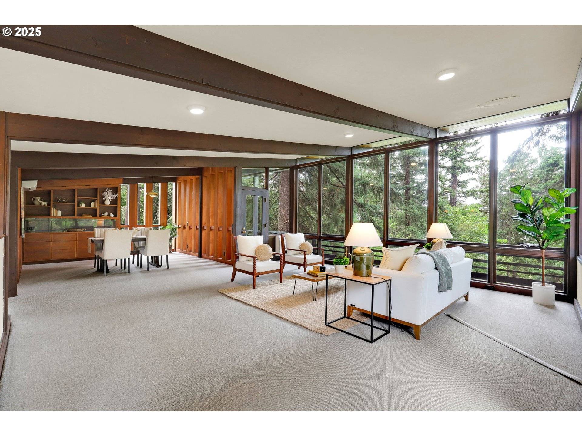 Eugene, OR 97405,450 HORIZON RD
