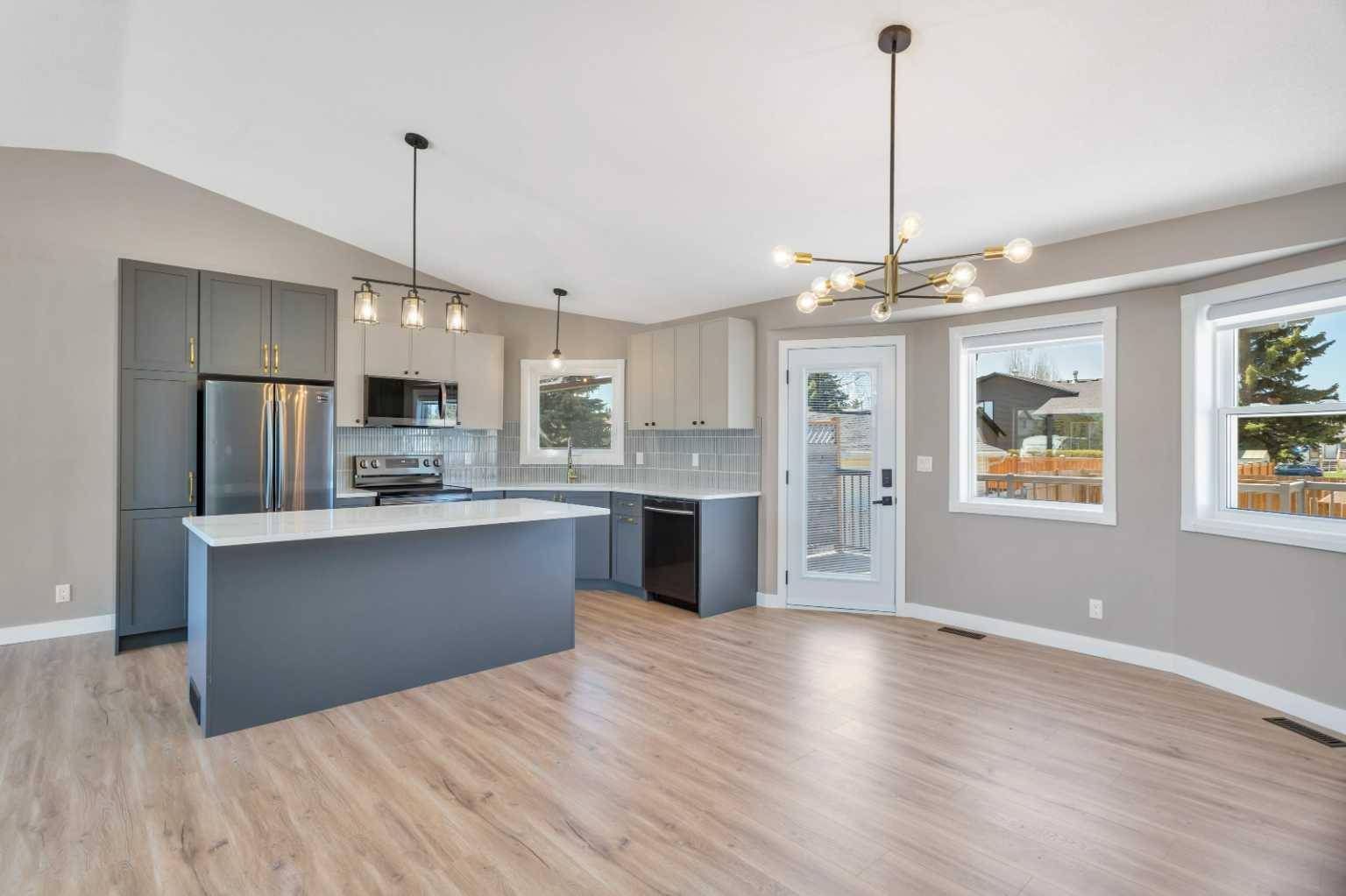 Sylvan Lake, AB T4S 1T4,14 Hallgren DR