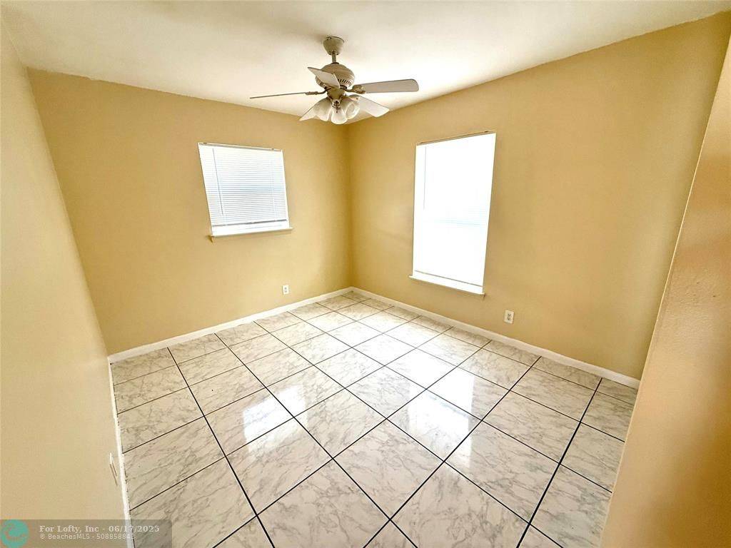 Boynton Beach, FL 33437,10400 Boynton Place Cir
