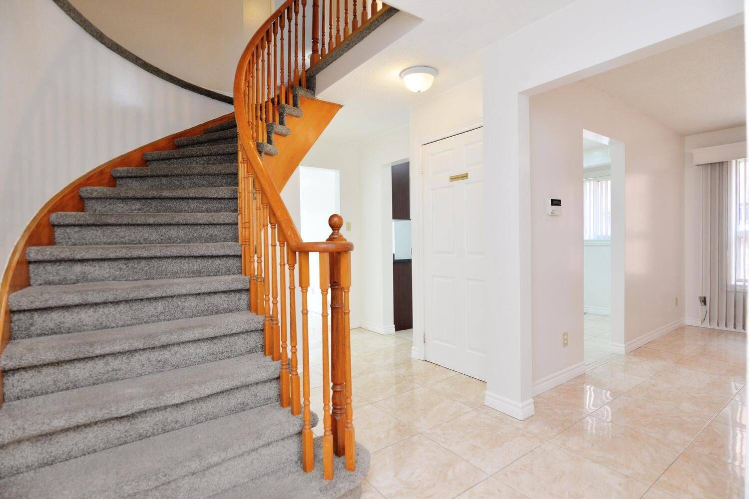 Brampton, ON L6X 3S7,98 Gatesgill ST