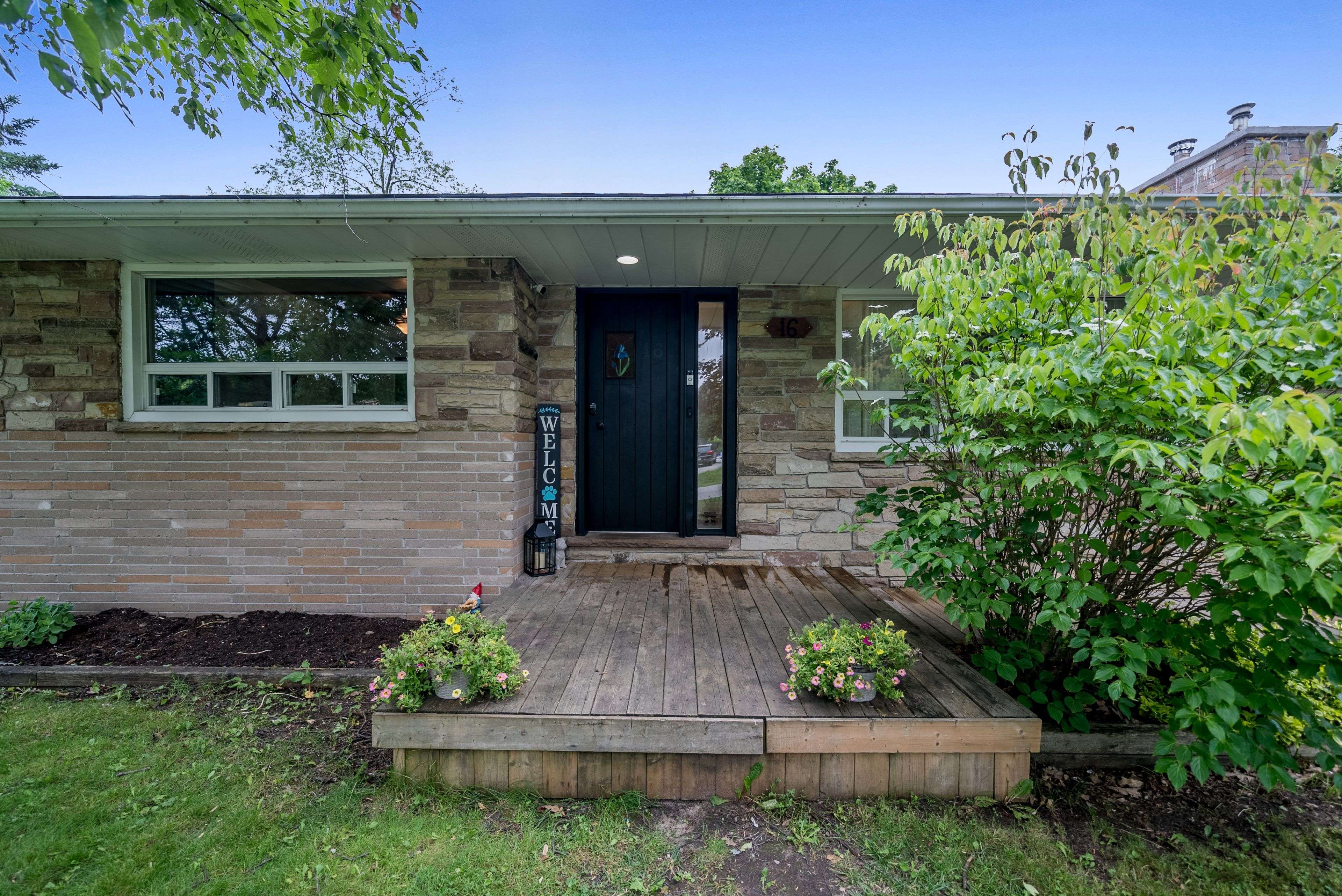 Erin, ON N0B 1T0,16 Carberry ST