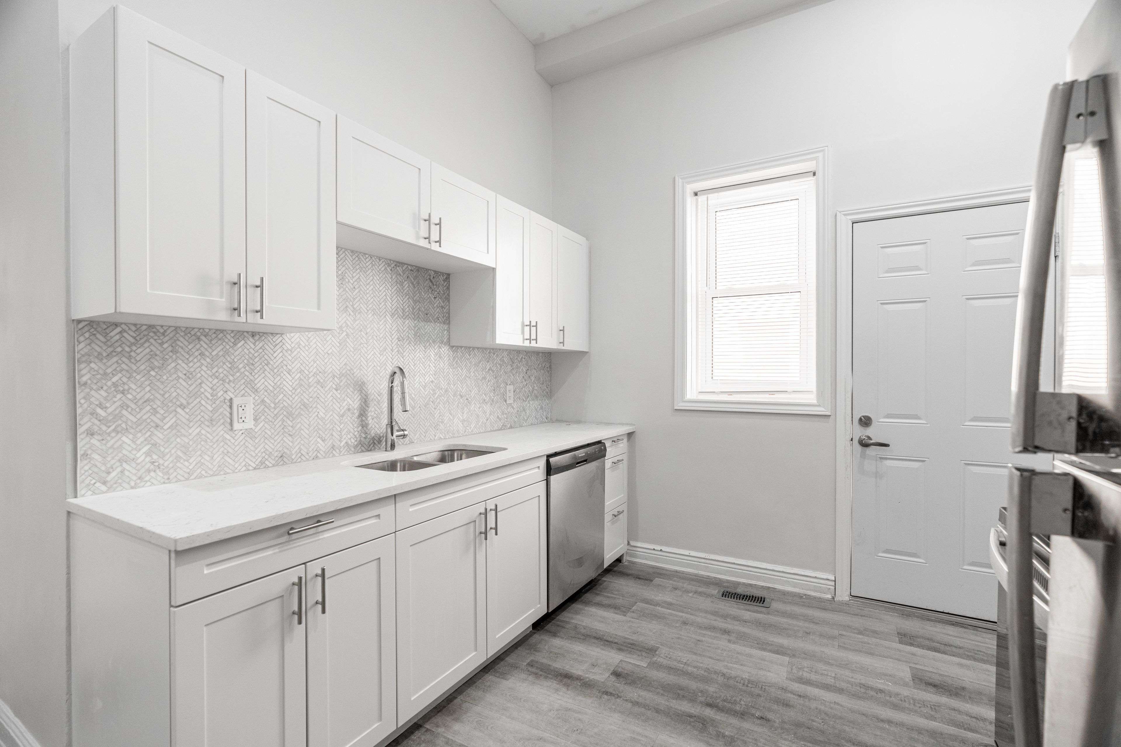 St. Thomas, ON N5P 1B4,284 Talbot ST #288