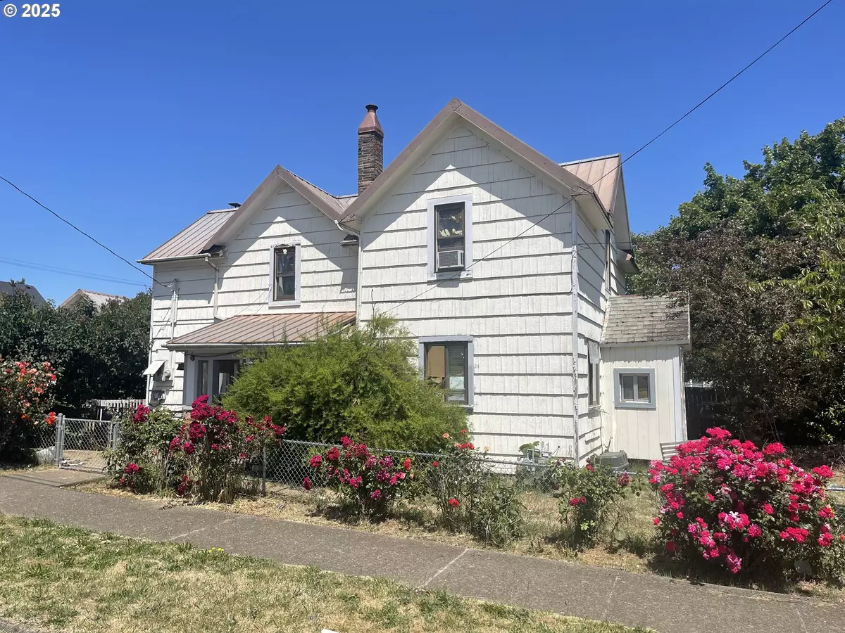 Willamina, OR 97396,112 NE 1ST ST