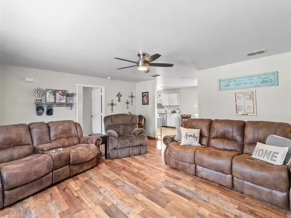 Gilmer, TX 75644,355 Old Coffeeville
