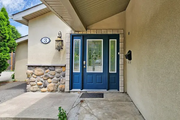 Aurora, ON L4G 2E9,3 Corbett CRES