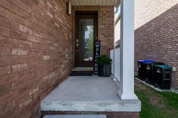 Innisfil, ON L9S 0C1,1204 Mary-Lou ST
