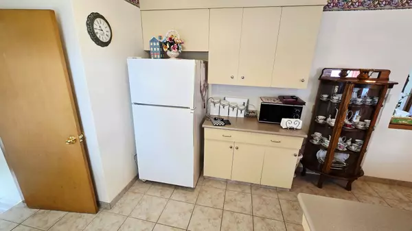 Welland, ON L3B 1B3,122 Wellington ST N