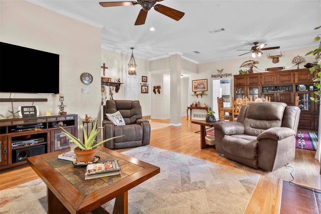 Terrell, TX 75160,10636 County Road 2450