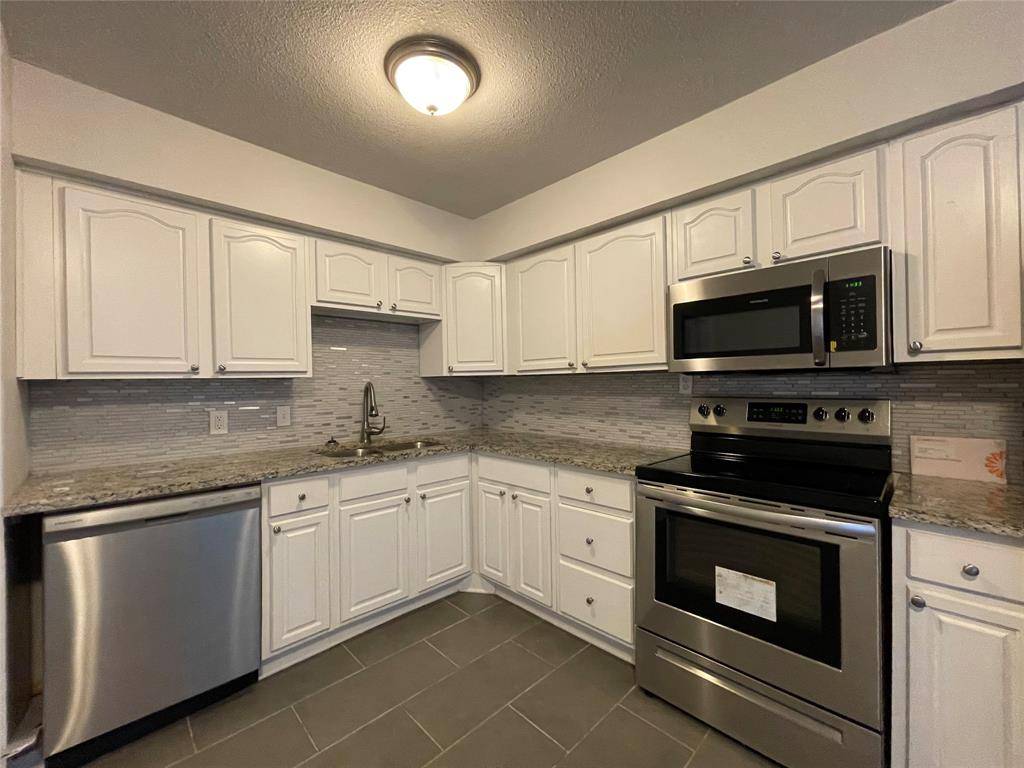 Arlington, TX 76010,1712 Ida Street