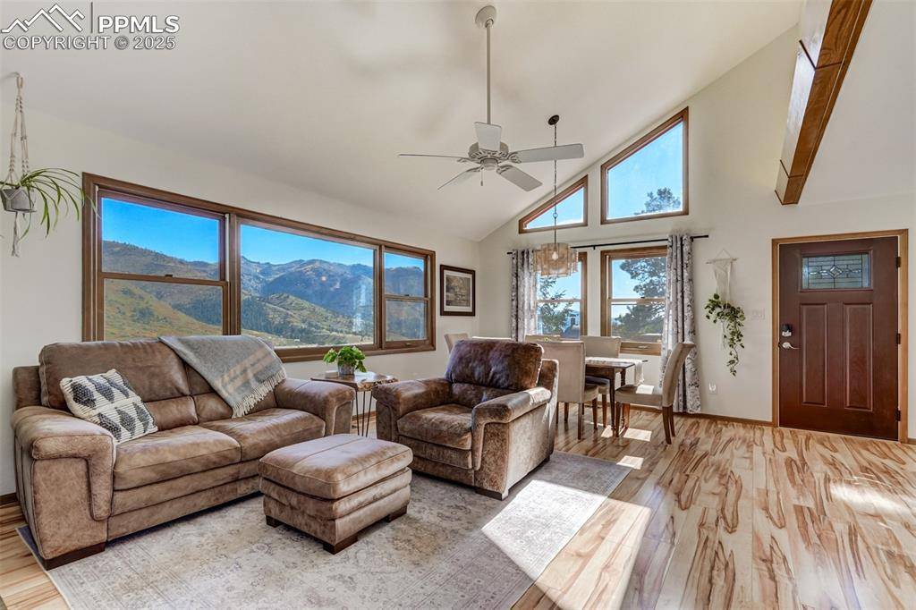 Cascade, CO 80809,9910 Mountain RD