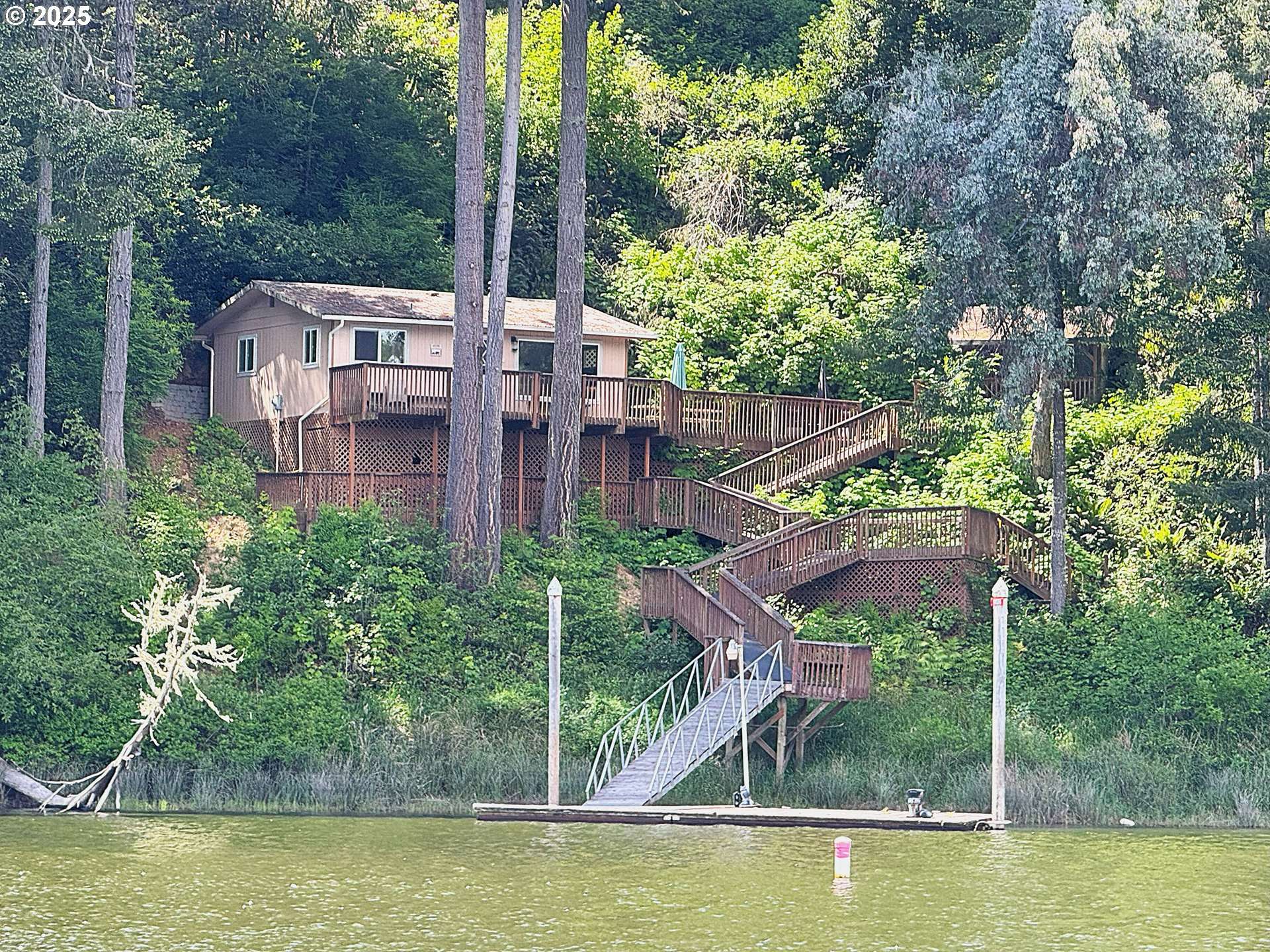 1302 N TENMILE, Lakeside, OR 97449