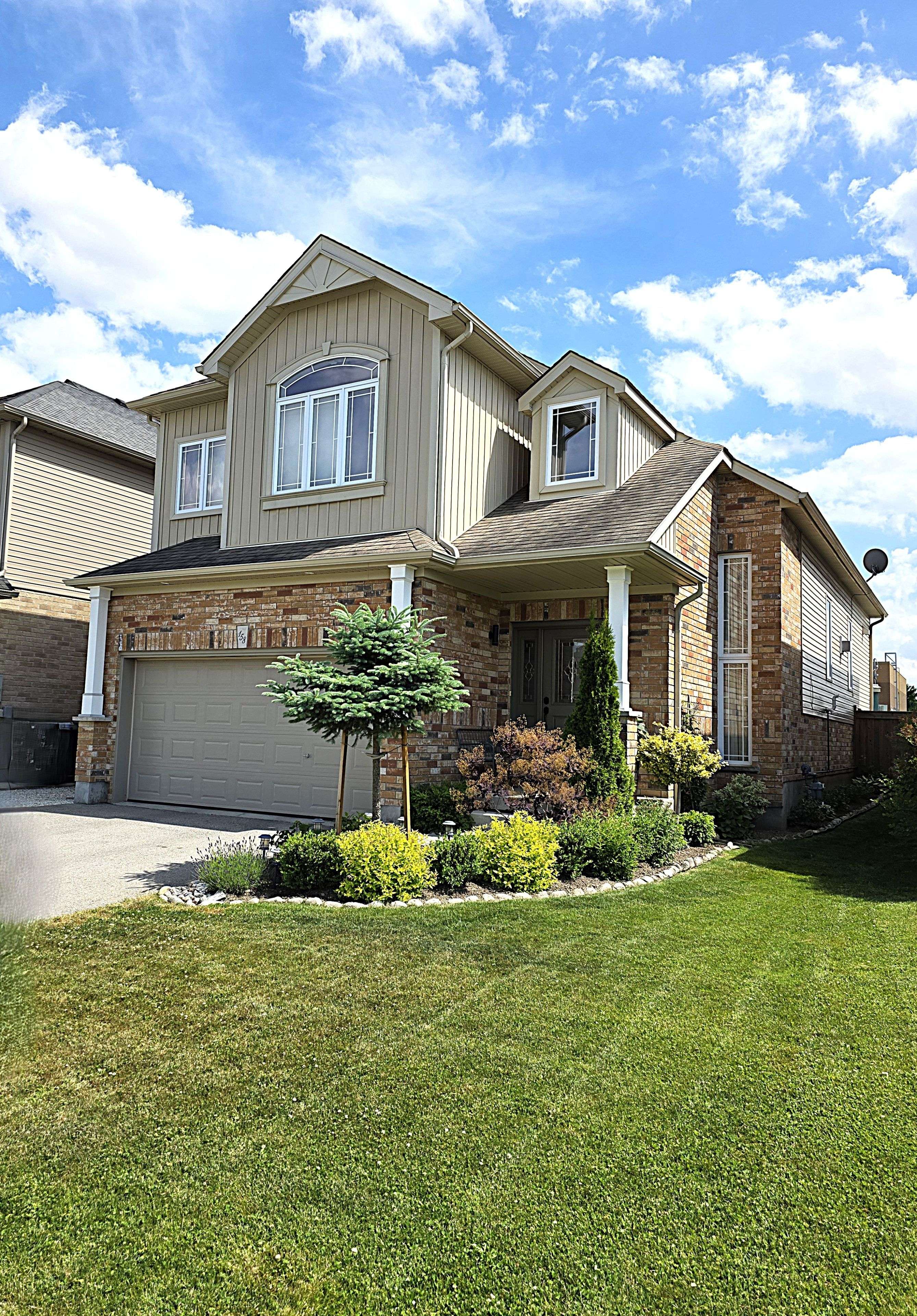 158 Gray AVE, New Tecumseth, ON L9R 0G5
