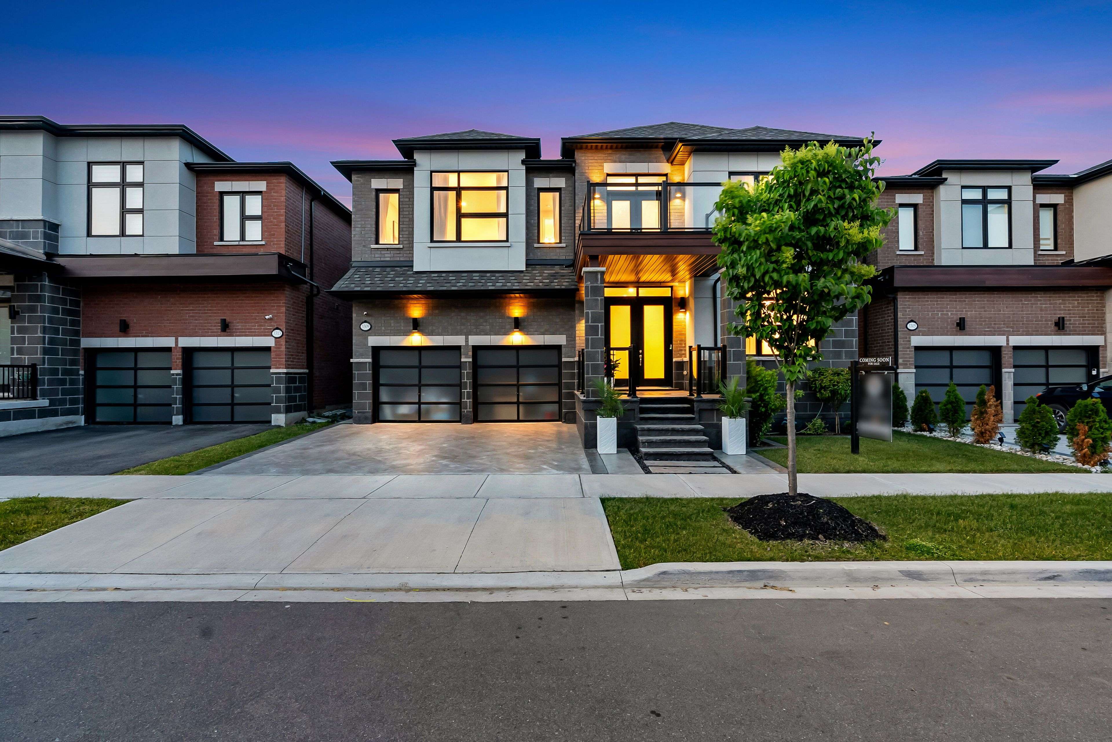 Oakville, ON L6M 4K3,3309 Sunningdale Gardens N/A