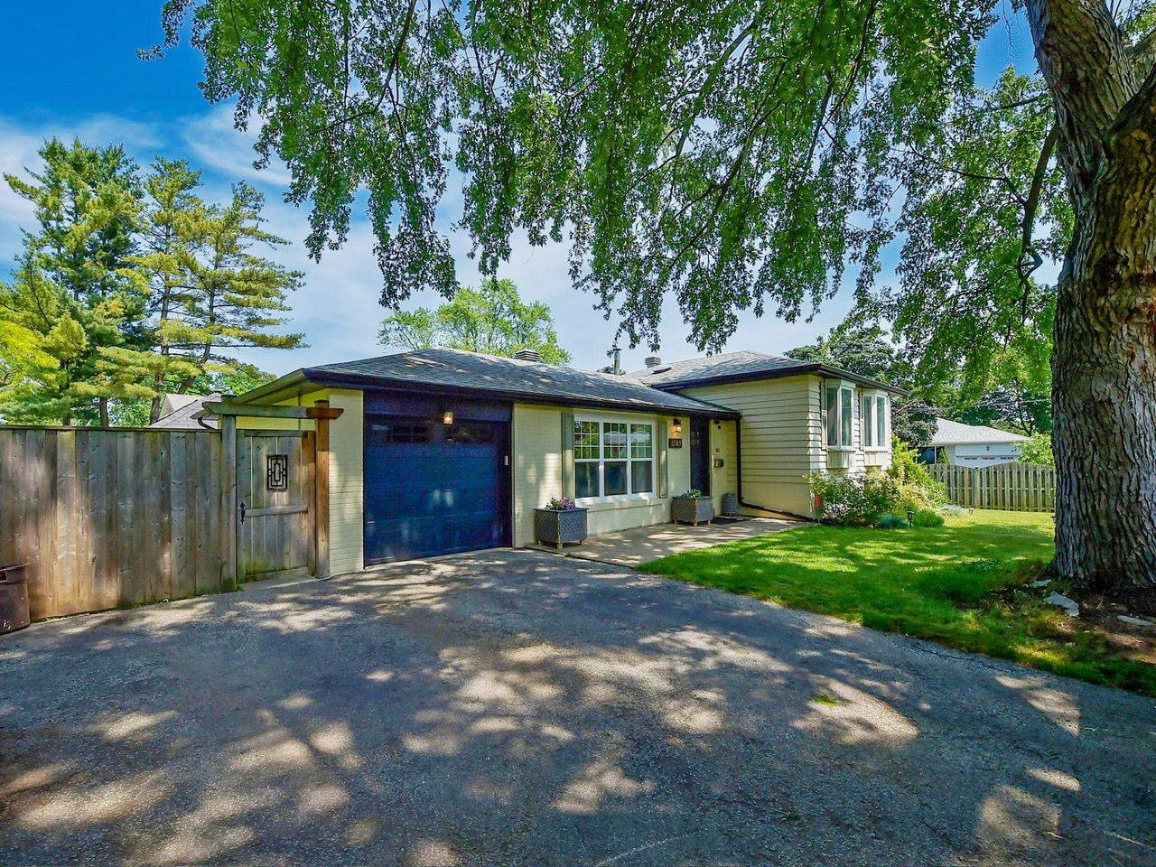 Mississauga, ON L5J 3L8,1569 Bothwell AVE