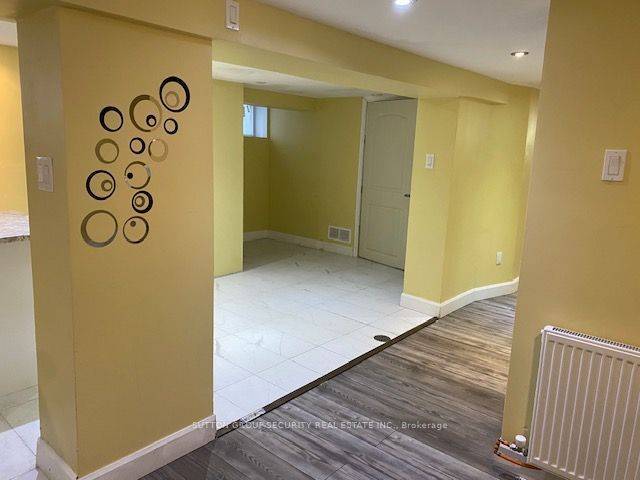 Toronto W03, ON M6M 1K4,162 Donald AVE #Basement