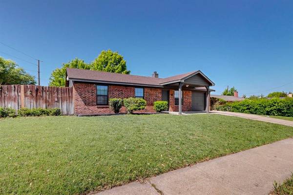 6801 Nandina Drive, Dallas, TX 75241